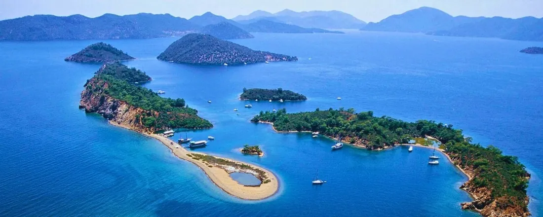 Fethiye On İki Adalar tekne turu manzarası